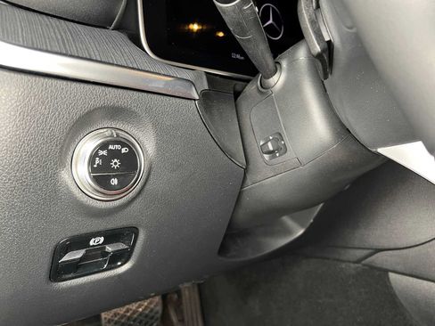 Used 2026 Mercedes-Benz C 300 4MATIC Sedan image 27