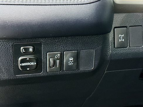 Used 2013 Toyota RAV4 XLE AWD/4WD image 10