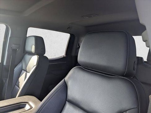 Used 2025 GMC Sierra 1500 SLT RWD image 14