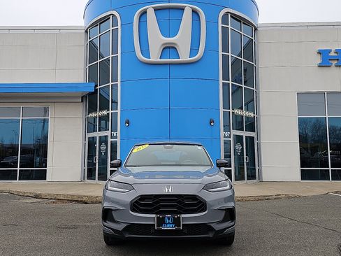 Used 2023 Honda HR-V Sport image 2