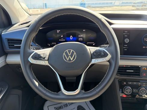 Used 2024 Volkswagen Taos SE image 27