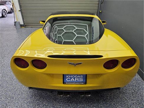 Used 2010 Chevrolet Corvette Grand Sport w/ Preferred Equipment Group RWD image 4