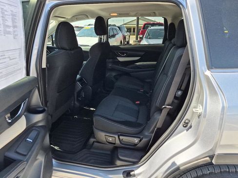 Used 2022 Subaru Ascent Premium w/ Convenience Package image 13