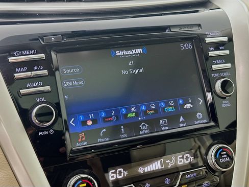Used 2016 Nissan Murano Platinum w/ Platinum Technology Package AWD/4WD image 24
