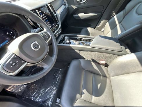 Certified 2024 Volvo XC60 B5 Core w/ Protection Package Premier image 10