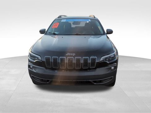 Used 2019 Jeep Cherokee Trailhawk w/ Cold Weather Group image 3