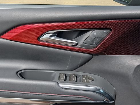New 2026 Chevrolet Traverse RS w/ LPO, Floor Liner Package FWD image 16