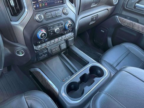 Used 2023 GMC Sierra 3500 Denali w/ Denali Ultimate Package AWD/4WD image 35