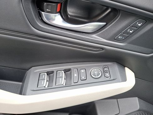 Used 2023 Honda Accord EX-L image 19