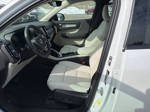 New 2026 Volvo XC40 B5 Plus w/ Protection Package Premier image 10