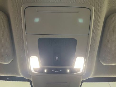 Used 2024 Honda CR-V EX-L image 9