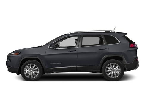 Used 2018 Jeep Cherokee Limited FWD image 2