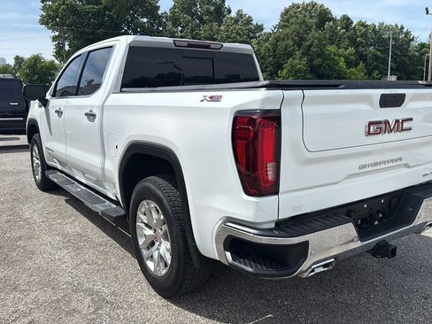 Used 2020 GMC Sierra 1500 SLT AWD/4WD image 3