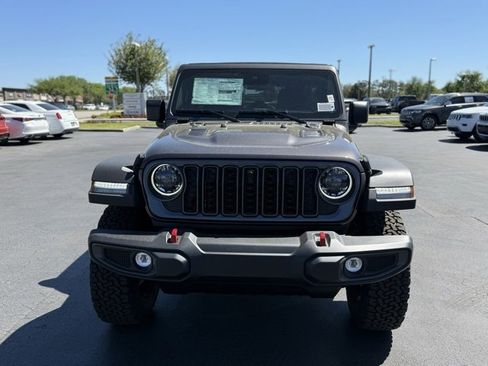 New 2025 Jeep Wrangler Unlimited Rubicon w/ Technology Group image 2