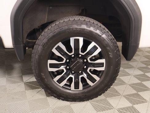 Used 2024 GMC Sierra 2500 Denali Ultimate AWD/4WD image 20