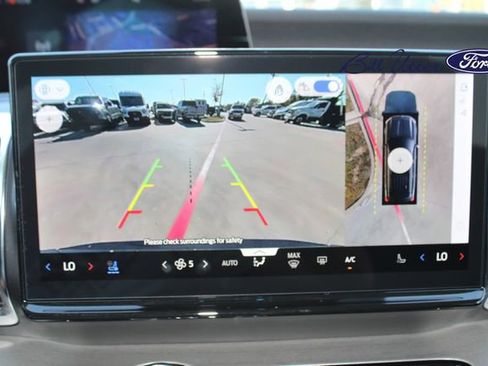 New 2025 Ford Expedition Max Platinum image 17