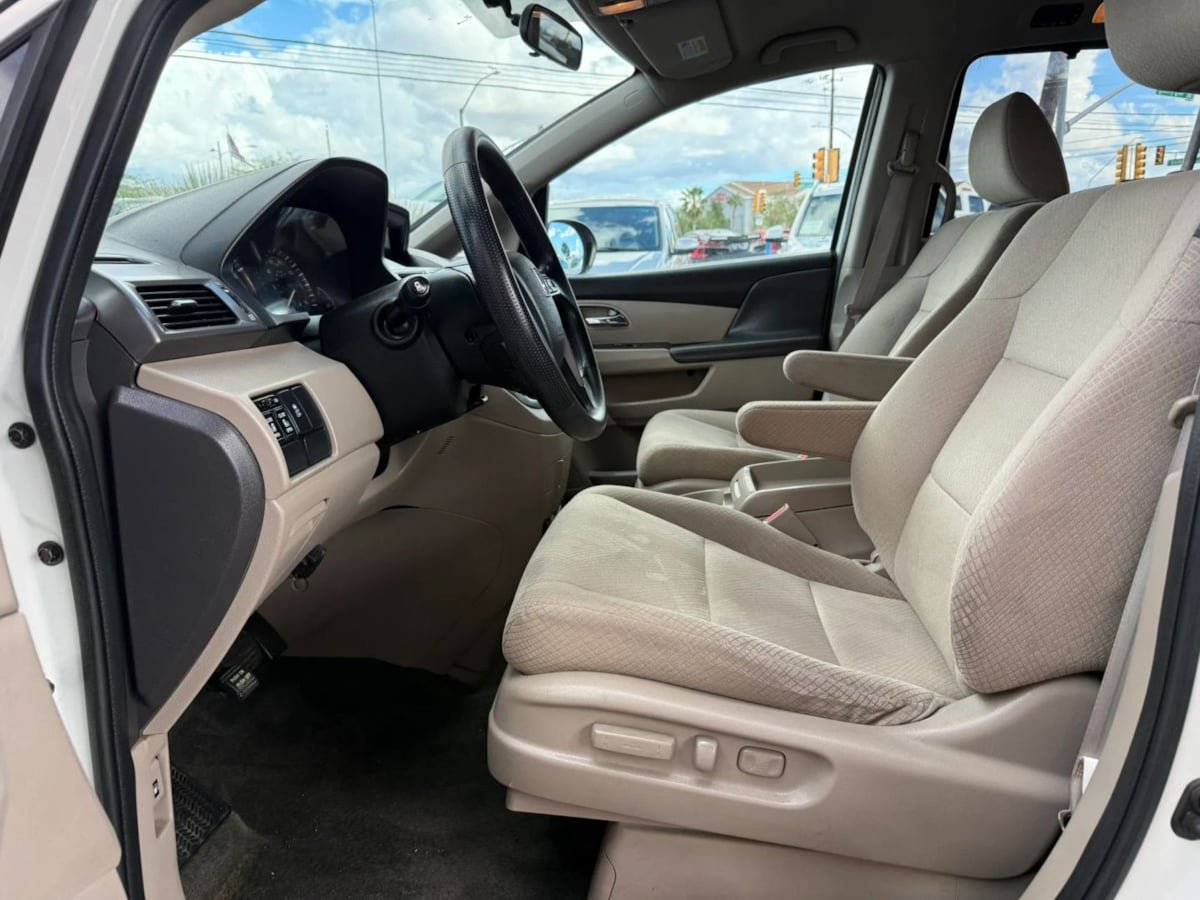 Used 2016 Honda Odyssey EX image 39