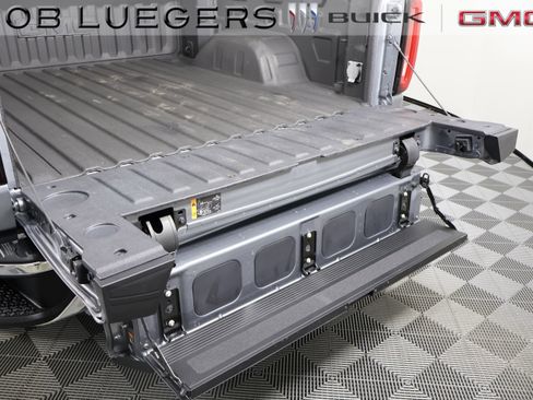 Certified 2022 GMC Sierra 1500 SLT w/ SLT Premium Plus Package image 9