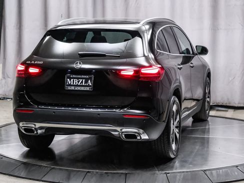 Certified 2025 Mercedes-Benz GLA 250 image 4