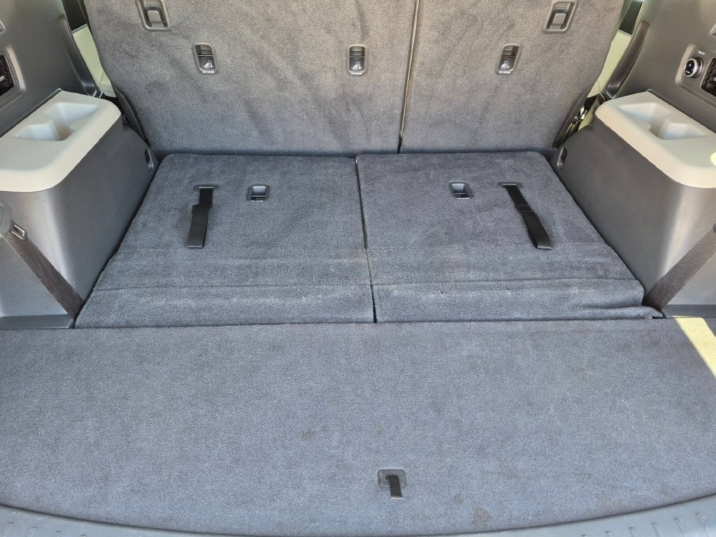 Used 2025 Hyundai Santa Fe SEL FWD image 28