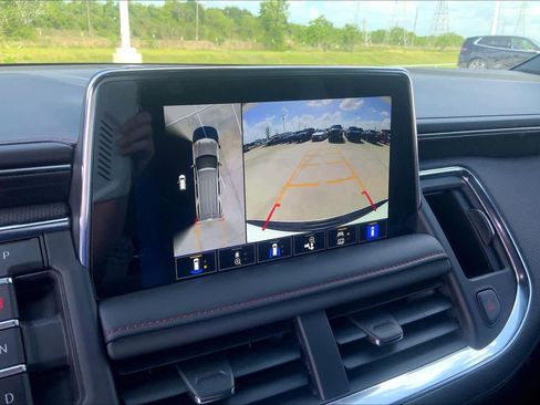 Used 2024 Chevrolet Tahoe RST w/ Luxury Package image 24