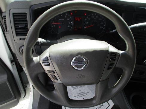 Used 2017 Nissan NV 2500 SV w/ Technology Package RWD image 19