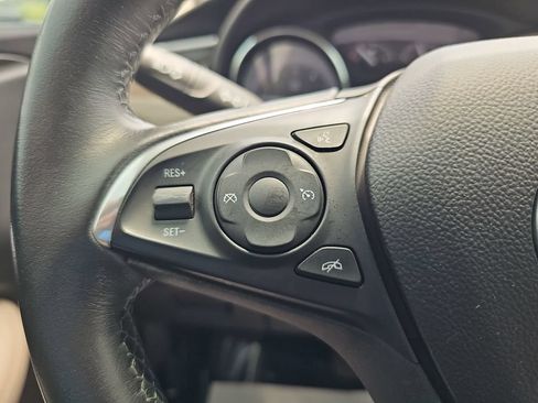 Used 2020 Buick Envision Preferred AWD/4WD image 17