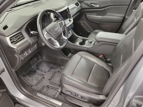 Used 2023 GMC Acadia SLT w/ Elevation Edition image 10