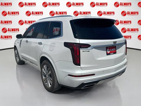 Used 2023 Cadillac XT6 Premium Luxury FWD image 8