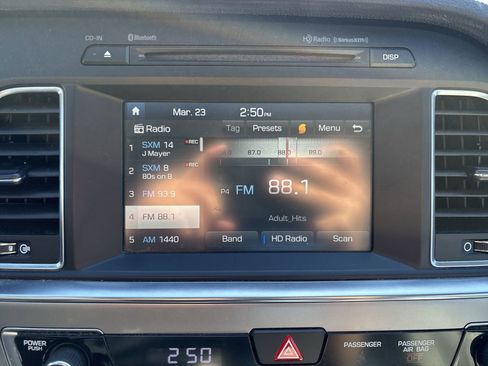 Used 2017 Hyundai Sonata SE image 17