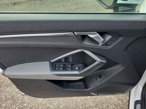 Used 2020 Audi Q3 2.0T Prestige w/ Prestige Package image 19