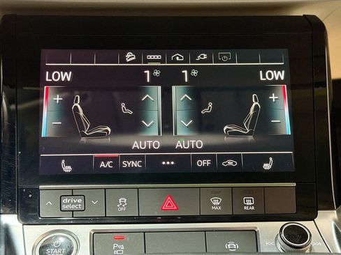 Used 2022 Audi e-tron Premium w/ Convenience Plus Package AWD/4WD image 24