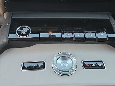 New 2026 Lincoln Navigator Reserve w/ Jet Appearance Package image 24