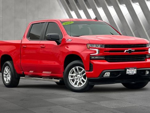 Used 2021 Chevrolet Silverado 1500 RST image 1