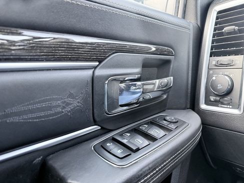 Used 2018 RAM 1500 Limited image 11