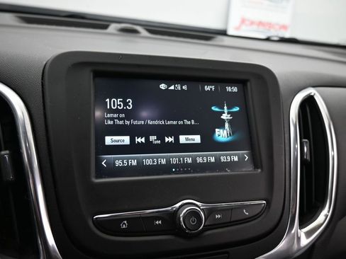 Used 2018 Chevrolet Equinox LT FWD image 19