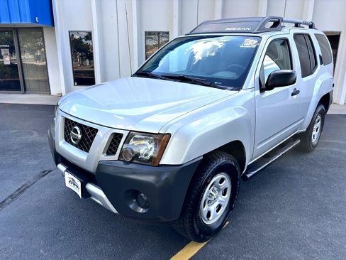Used 2014 Nissan Xterra X image 3