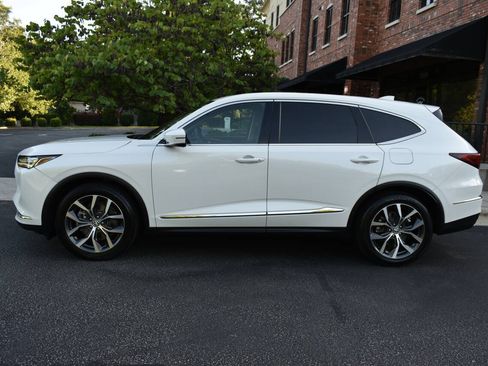 Used 2022 Acura MDX SH-AWD w/ Technology Package image 4