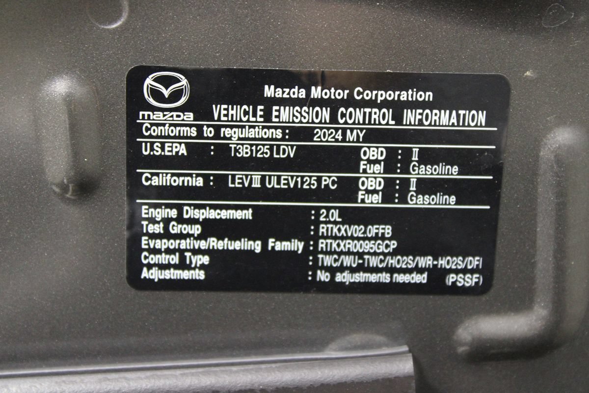 Used 2024 MAZDA MX-5 Miata RF Grand Touring RWD image 36