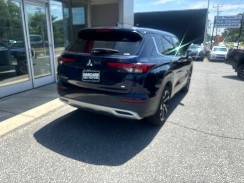 Used 2022 Mitsubishi Outlander SE AWD/4WD image 3