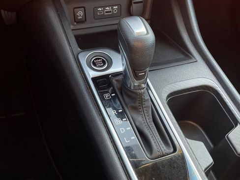 Used 2024 Nissan Sentra SV image 17