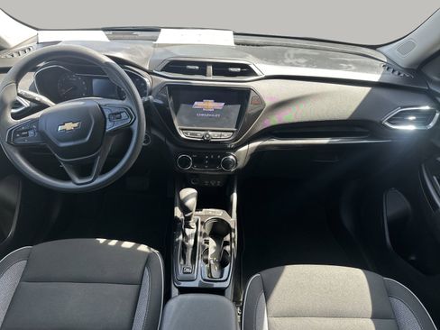 Used 2022 Chevrolet TrailBlazer LT w/ Convenience Package image 10