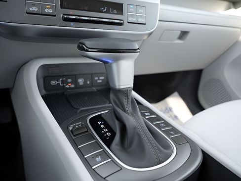 Certified 2026 Hyundai Kona SEL Sport FWD image 29