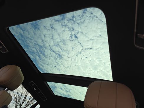 New 2026 Land Rover Range Rover Long Wheelbase SE image 30