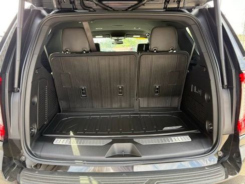 Used 2024 GMC Yukon AT4 w/ LPO, Floor Liner Package AWD/4WD image 35