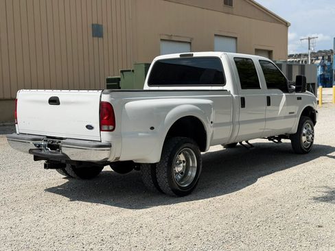 Used 2004 Ford F550 2WD Crew Cab Super Duty image 5