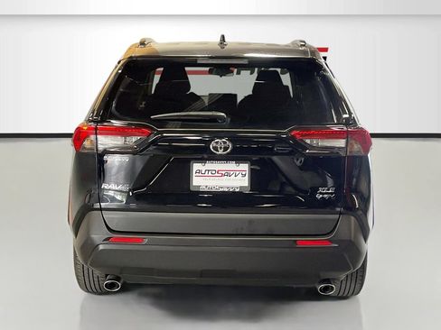 Used 2025 Toyota RAV4 XLE w/ Weather Package AWD/4WD image 6