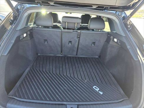 Used 2023 Audi Q4 e-tron Premium Plus w/ Premium Plus image 18