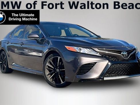 Used 2020 Toyota Camry XSE image 1