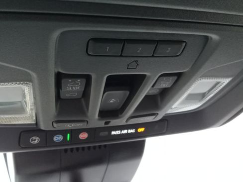 Used 2025 Chevrolet Silverado 1500 High Country w/ Midnight Edition AWD/4WD image 29